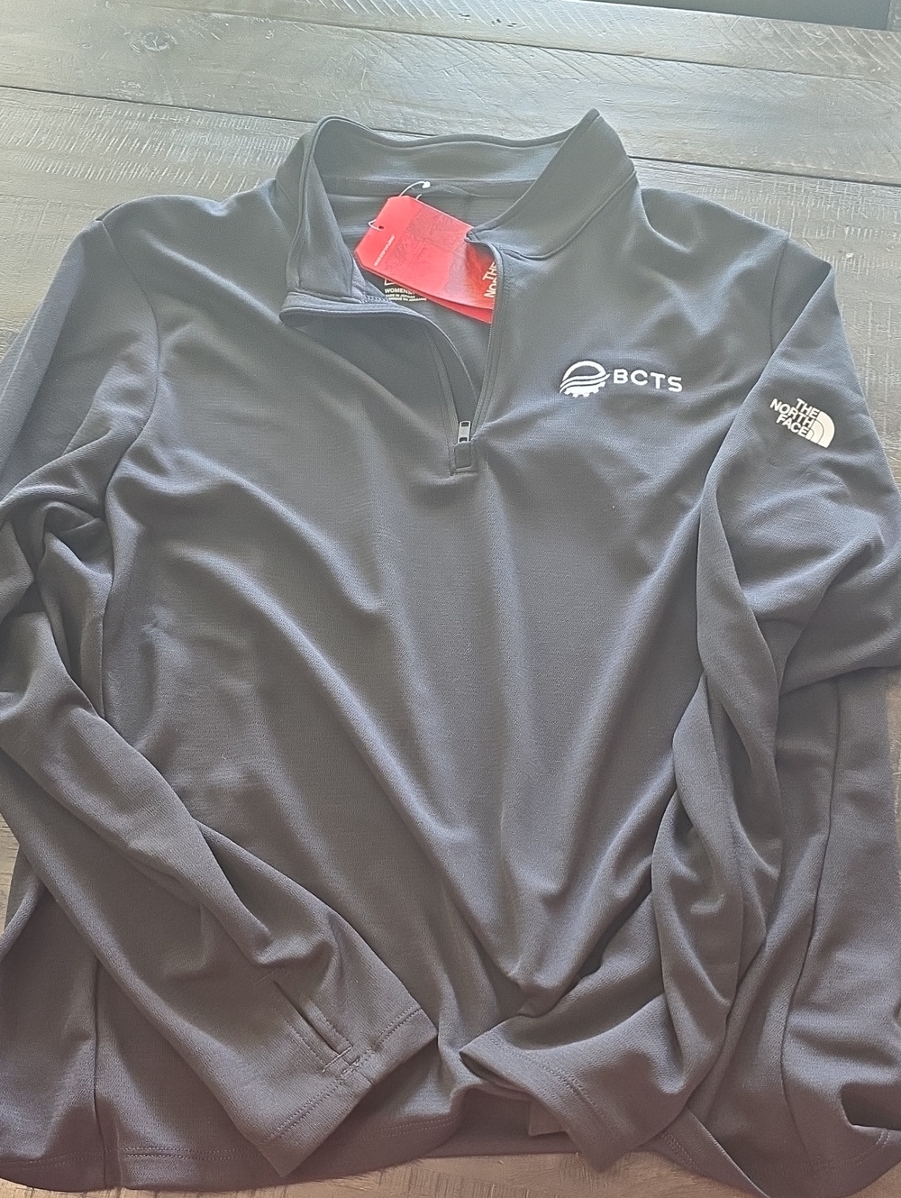 The North Face® Women’s Ambition 1/4-Zip. Black. Large. NWT. [Logo]